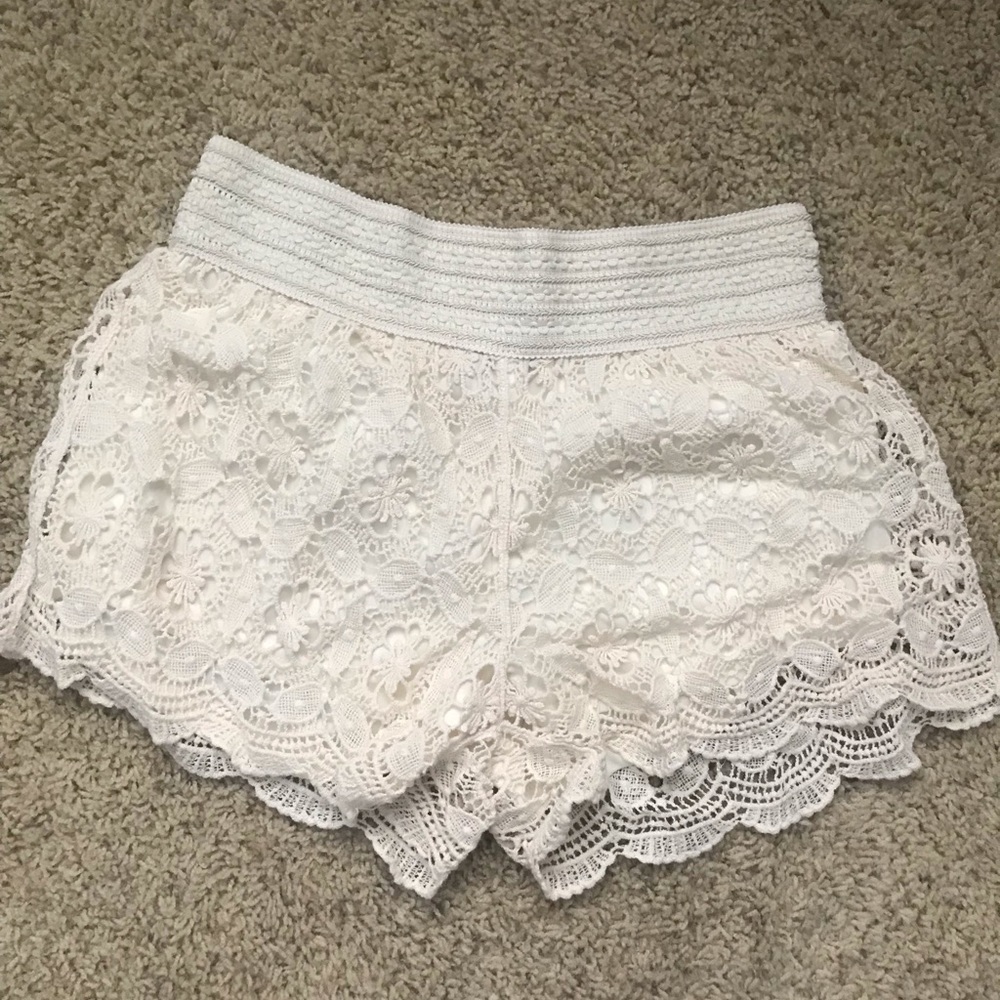 White lace shorts